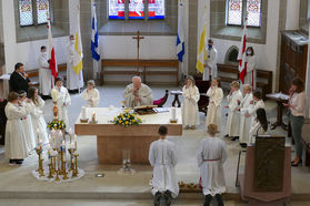 Feier der 1. Heiligen Kommunion in Sankt Crescentius (Foto: Karl-Franz Thiede)